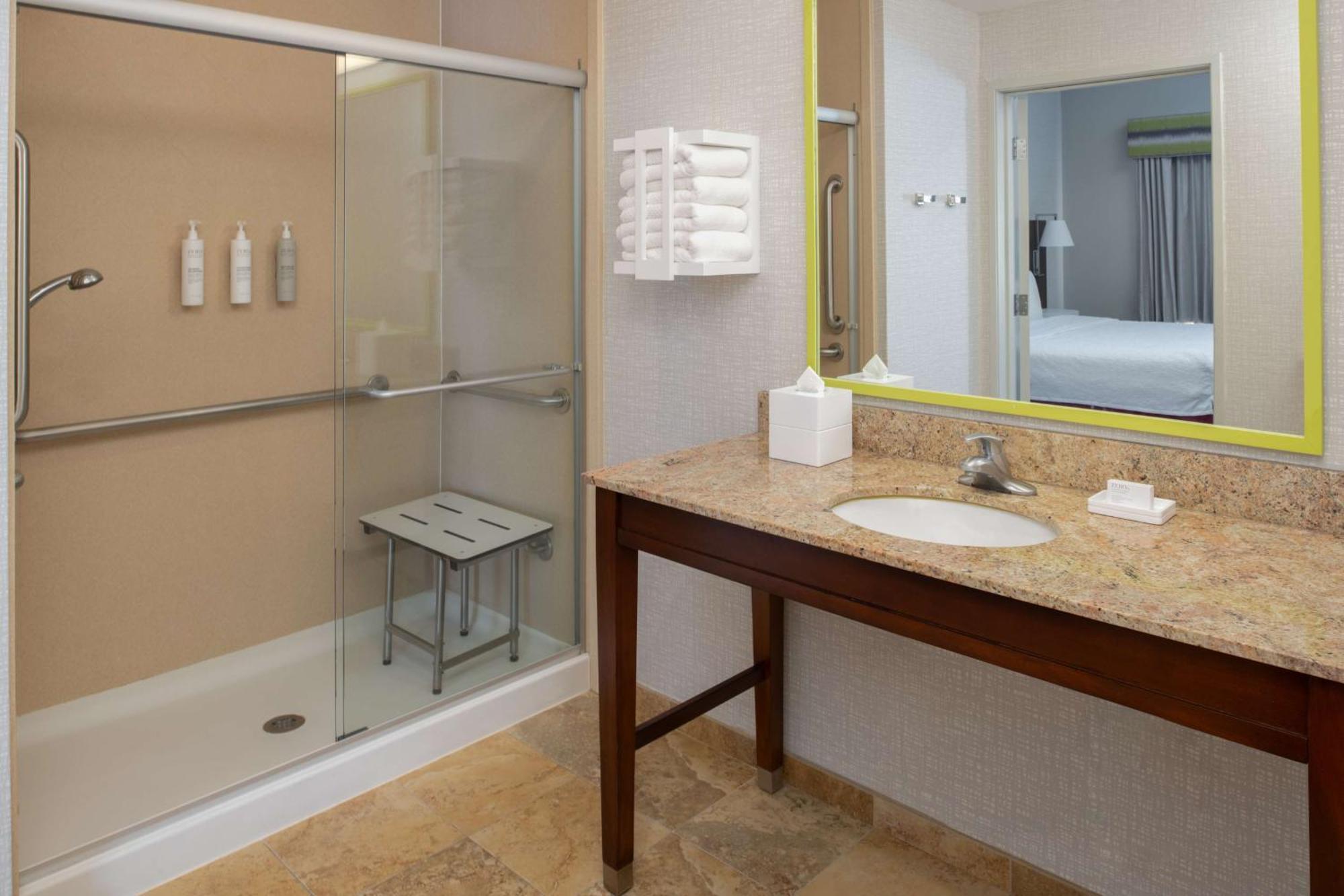 Hampton Inn And Suites Seattle - Airport / 28Th Avenue SeaTac Bagian luar foto