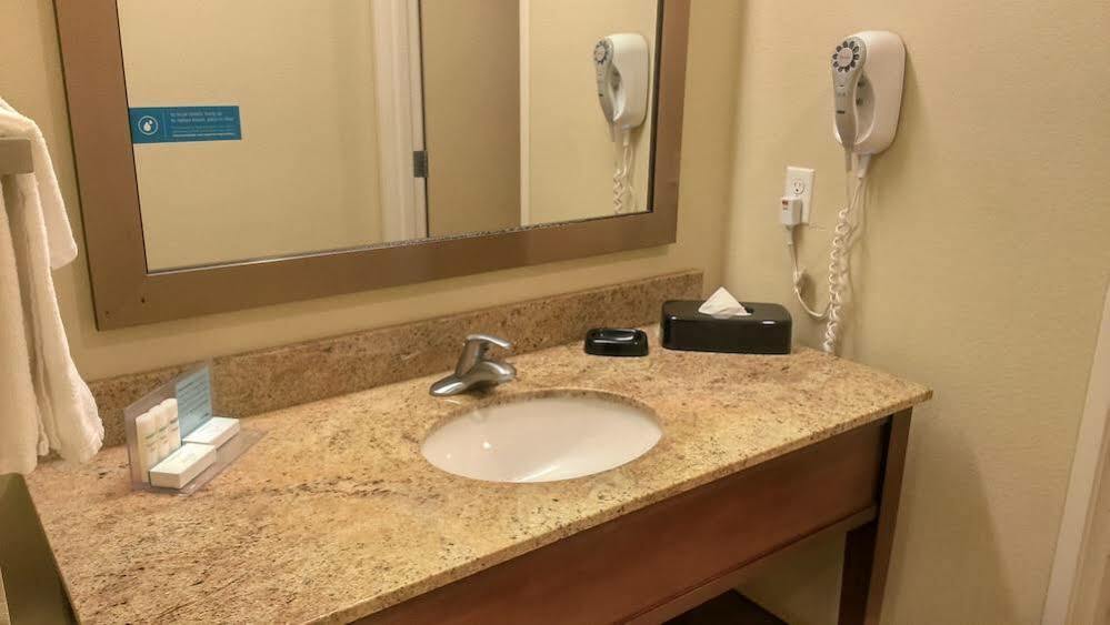 Hampton Inn And Suites Seattle - Airport / 28Th Avenue SeaTac Bagian luar foto
